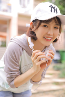 邻居家的姐姐电视剧免费观看完整版高清
